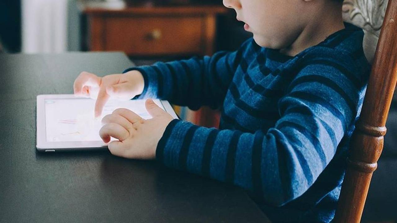 Çok tartışılmıştı! Sosyal medyada yaş sınırı geliyor