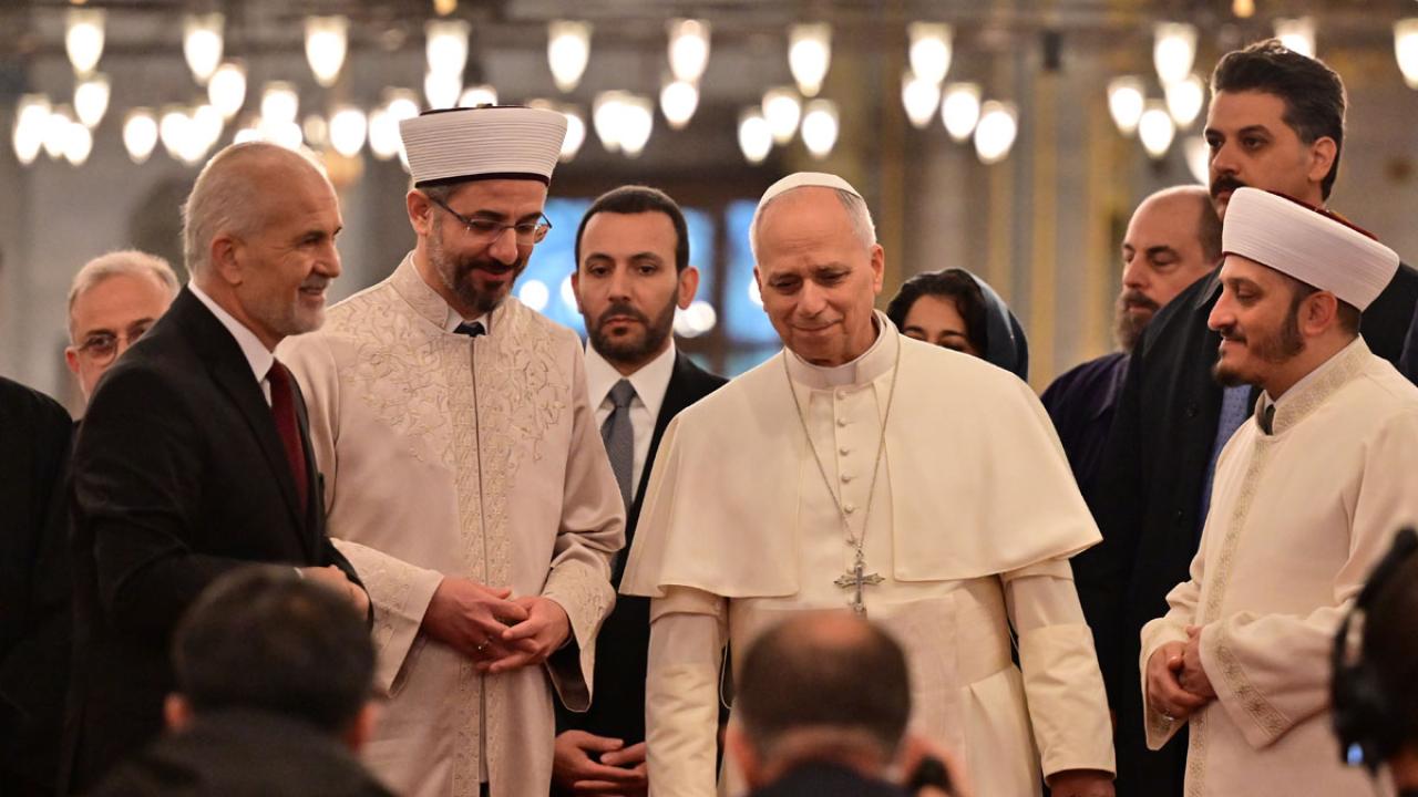 Papa 14. Leo Sultanahmet'i ziyaret etti