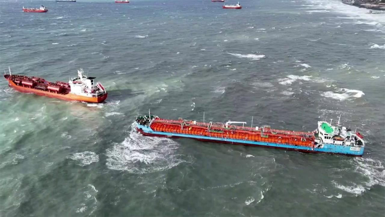 İstanbul açıklarında hareketli saatler! İki tankerden acil durum çağrısı