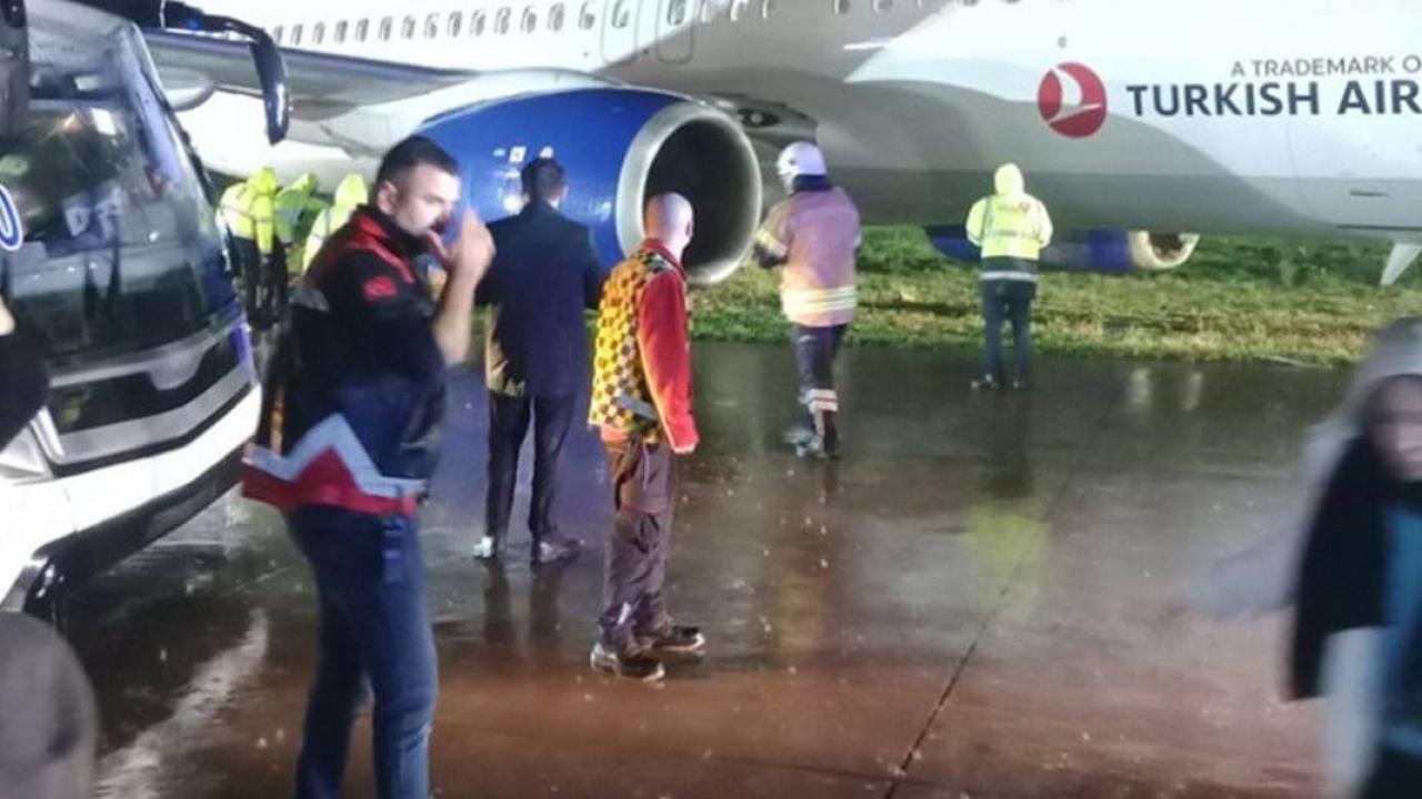 Sabiha Gökçen'de korku dolu anlar! AJet uçağı pistten çıktı