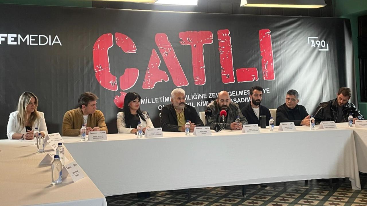 Ve Çatlı geliyor! *Abdullah Çatlı’yıbBir de evlatlarının dinleyin