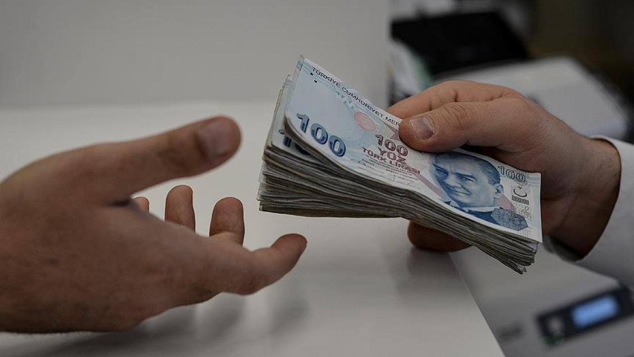 Gençlere 6 ay maaş desteği! 228 milyar TL'lik dev istihdam paketi Meclis'te!