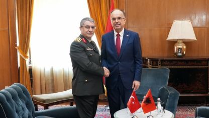 Üst Düzey Görüşme: Begaj ve Bayraktaroğlu Bir Araya Geldi