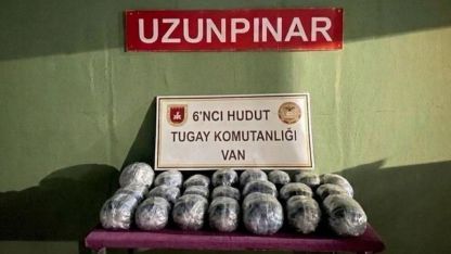 Van ve Hatay sınır hattında uyuşturucu madde ele geçirildi.