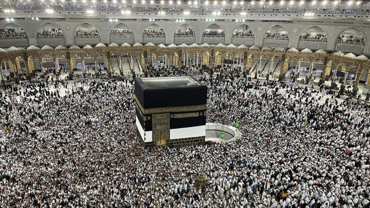 Suudi Arabistan’da Hac Öncesi Kilit Vuruldu: Mekke’ye Girişler Bugünden İtibaren İzne Bağlı!