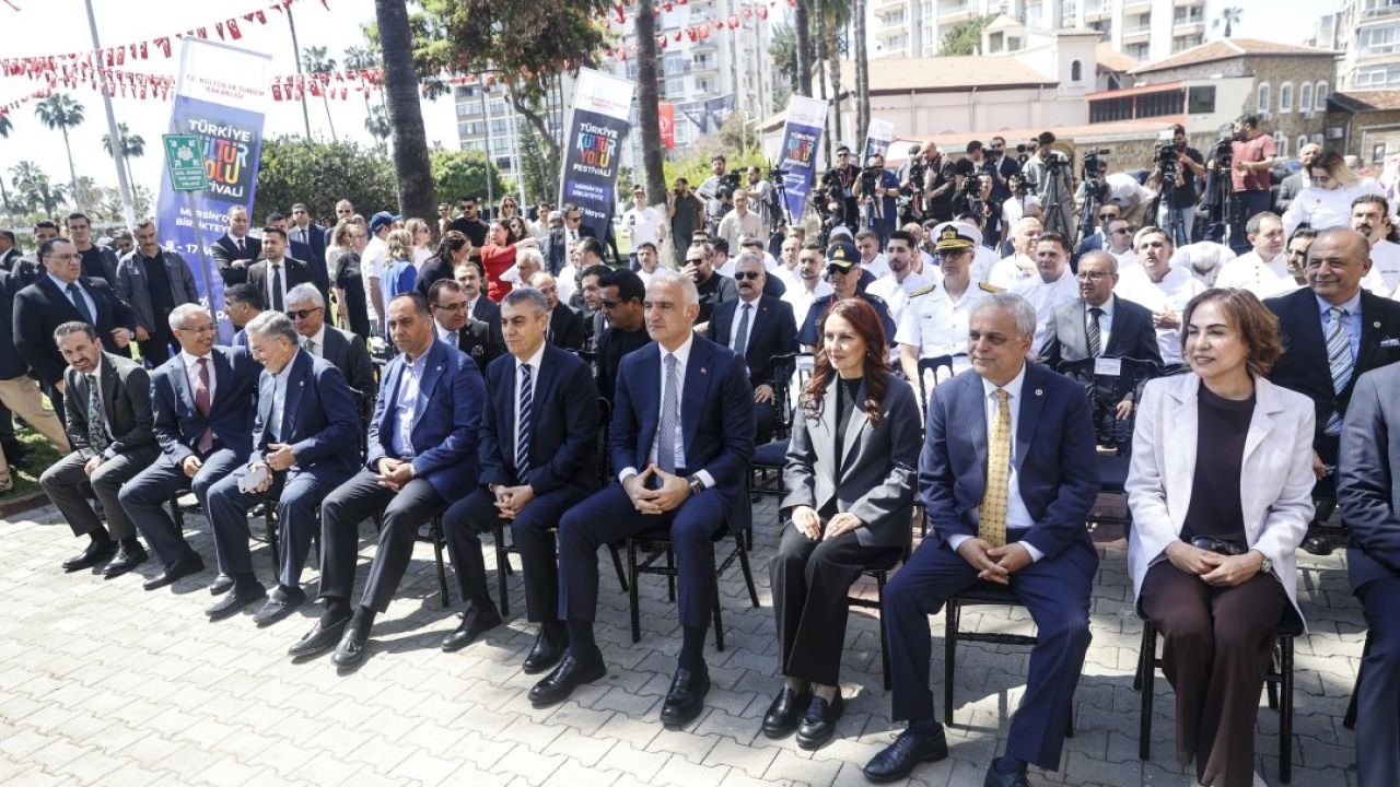 Bakan Ersoy, Mersin Kültür Yolu Festivali'nin açılışını gerçekleştirdi