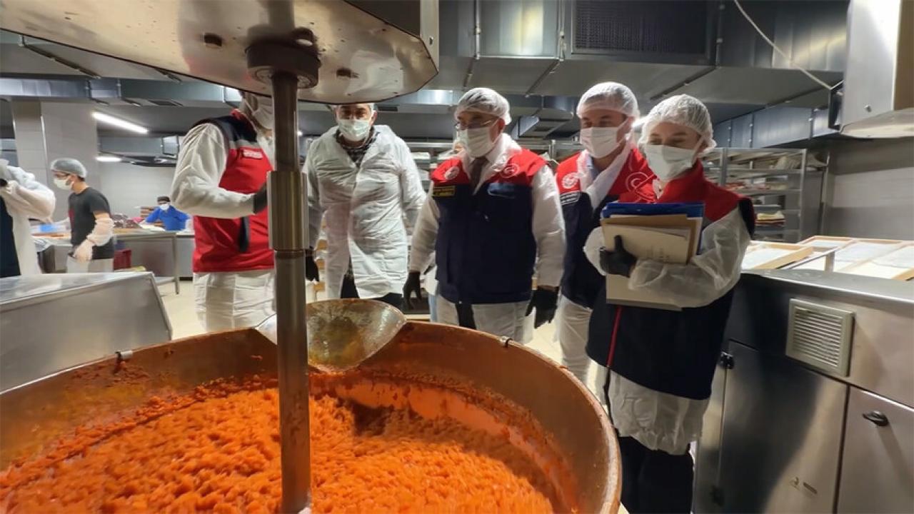Bakan Yumaklı’dan Bayram Öncesi Kritik Gıda Denetimi Uyarısı