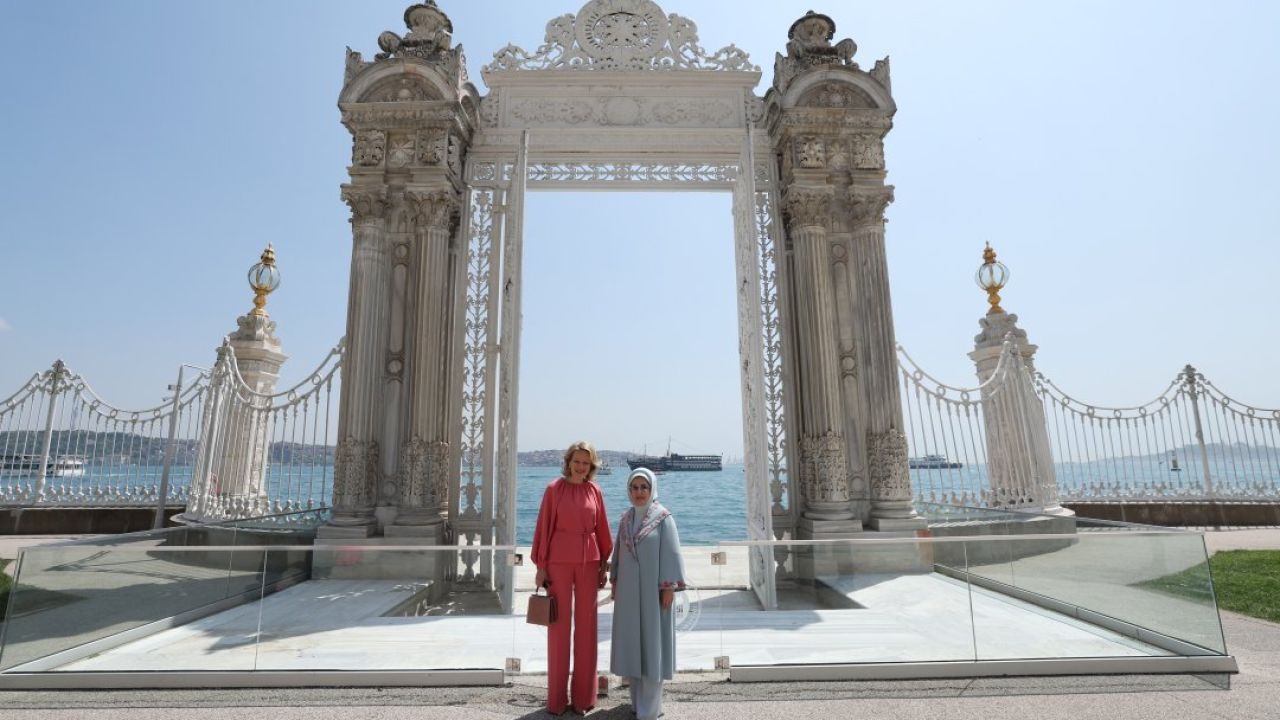 Emine Erdoğan, Belçika Kraliçesi Mathilde'yi ağırladı