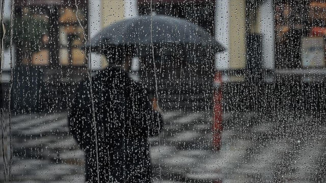 İstanbul Dahil 76 İlde Alarm: 5 Günlük Kesintisiz Gök Gürültülü Sağanak Yağış Dalgası Geliyor!