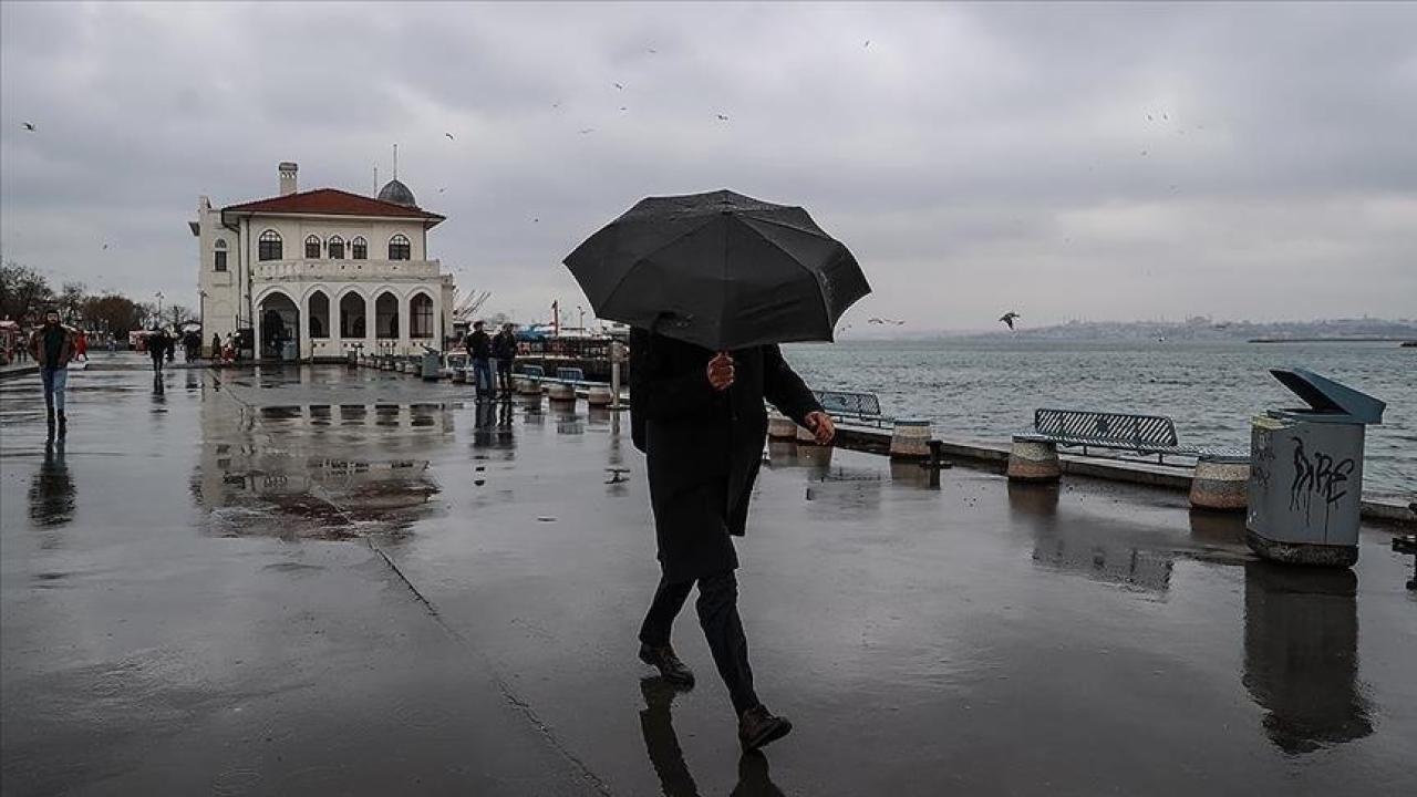 İstanbul’da Mevsim Normalleri Sona Eriyor: Bugün ve Pazar Yağmur Var!