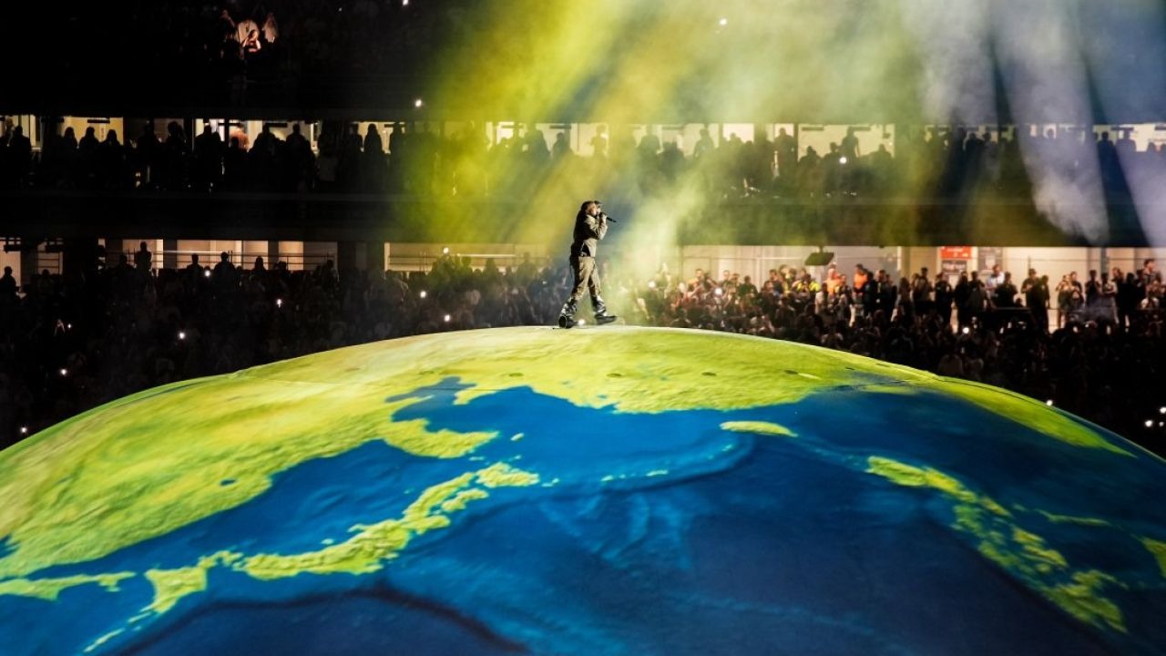 İstanbul'da Tarihi Gece: Kanye West Olimpiyat Stadı'nı Salladı!
