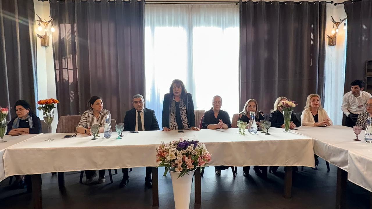 Qazi Üniversitesi Öğrencileri “Yaz Okulu – Bakü” Programı Kapsamında Modern Aile ve Gelişim İçtimai Birliği’nde Ağırlandı