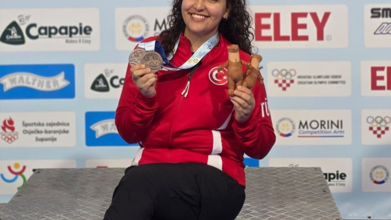 Şevval İlayda Tarhan'dan bronz madalya