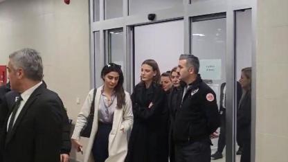 Son Dakika: Oyuncu Serenay Sarıkaya Gözaltına Alındı