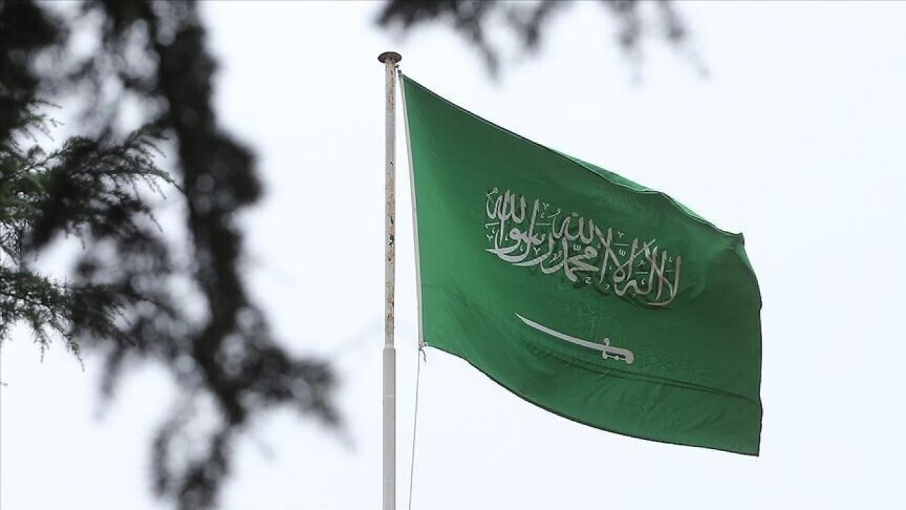 Suudi Arabistan Sınırda Alarmda: Irak'tan Gelen 3 İHA İmha Edildi