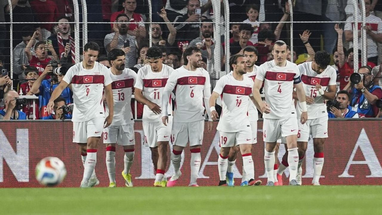 A Milli Takım’dan Dünya Kupası Öncesi Şov: Kuzey Makedonya’ya 4-0’lık Geçit Yok!