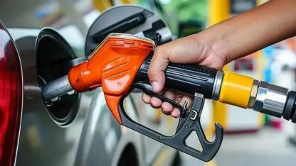 Akaryakıtta Yeni Dönem: Orta Doğu Gerilimi Pompa Fiyatlarını Etkiledi