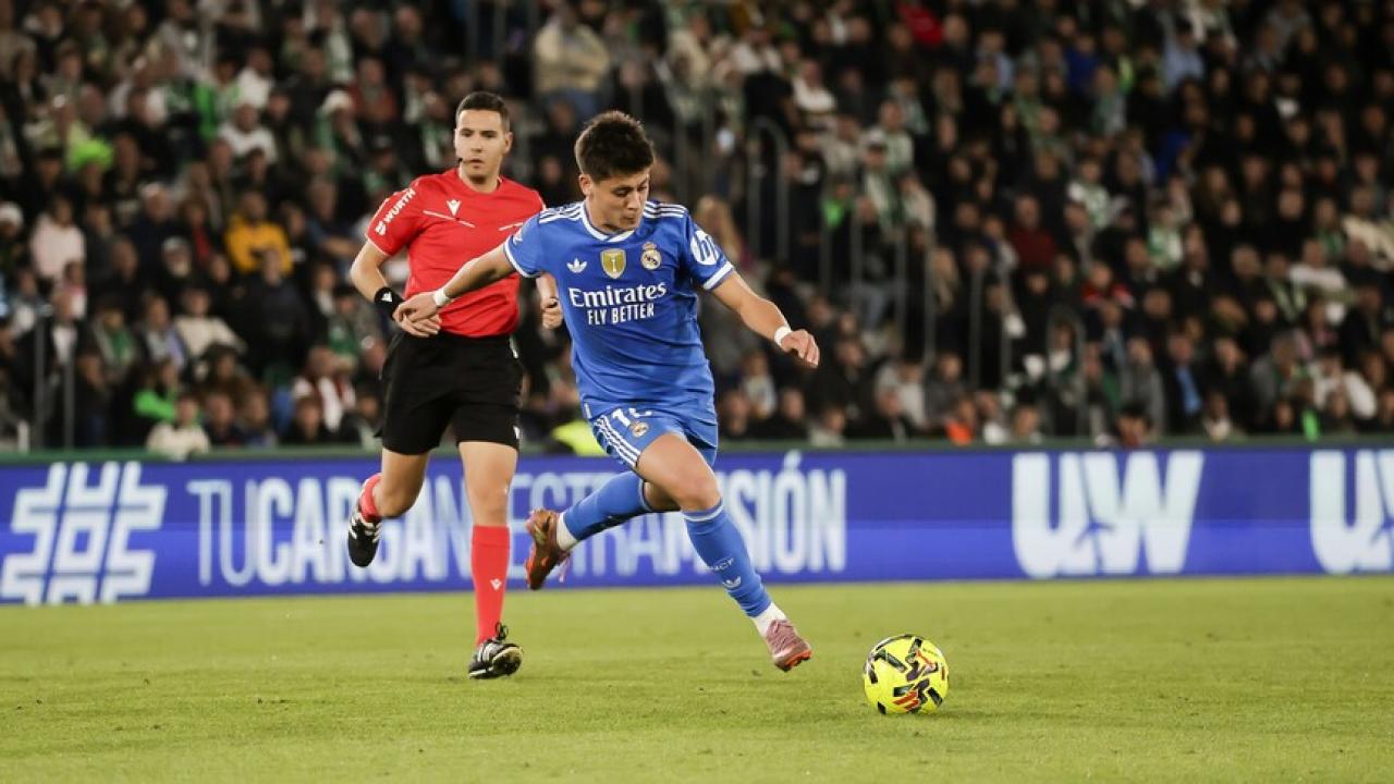 Arda Güler’in 70 Metrelik İkonik Golü LaLiga’da "Sezonun En İyisi" Seçildi