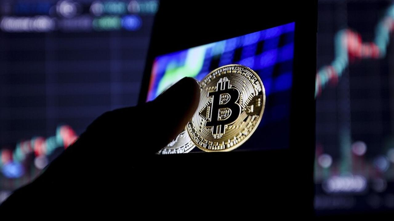 Bitcoin'de Sert Düşüş: 2 Ayın Dibini Gördü, Yatırımcı Tedirgin!
