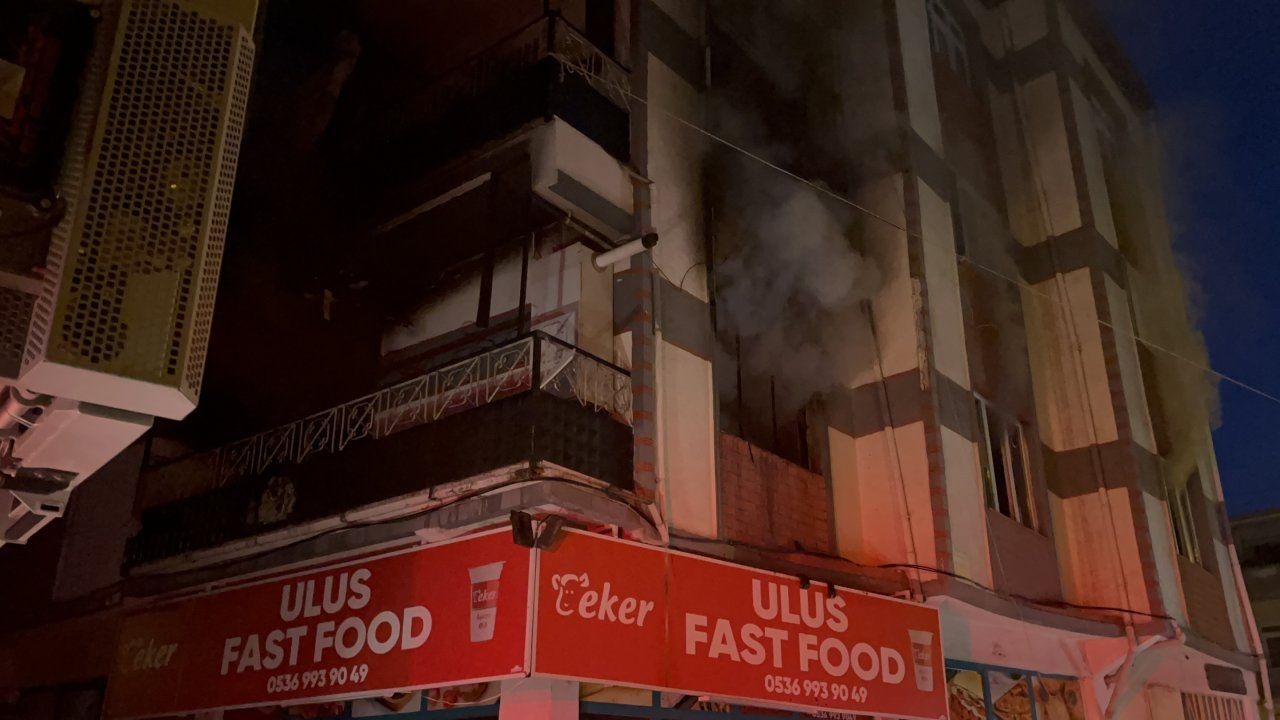 Bursa'da Korkutan Yangın: Anne, Baba ve 3 Çocuğu Dumandan Etkilendi