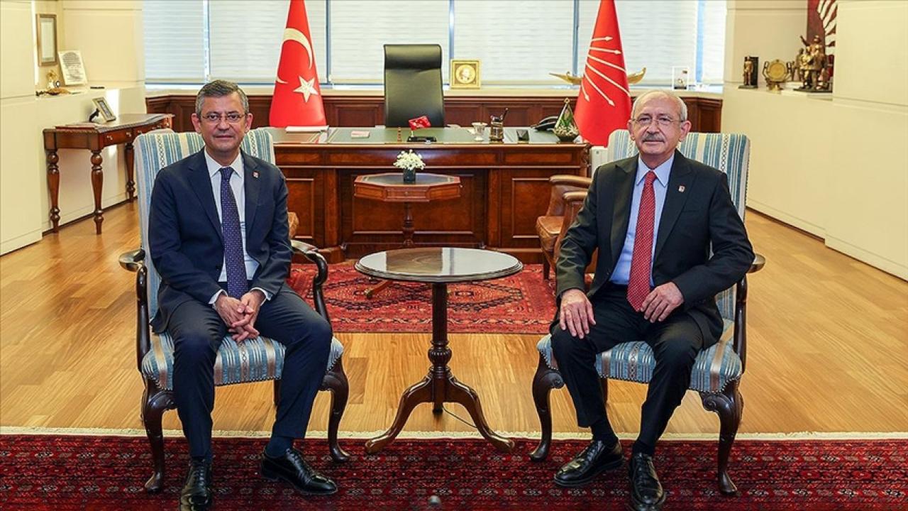 CHP’de Grup Toplantısı Krizi: Kılıçdaroğlu "Genel Başkan" Sıfatıyla Kürsüye Çıkıyor!