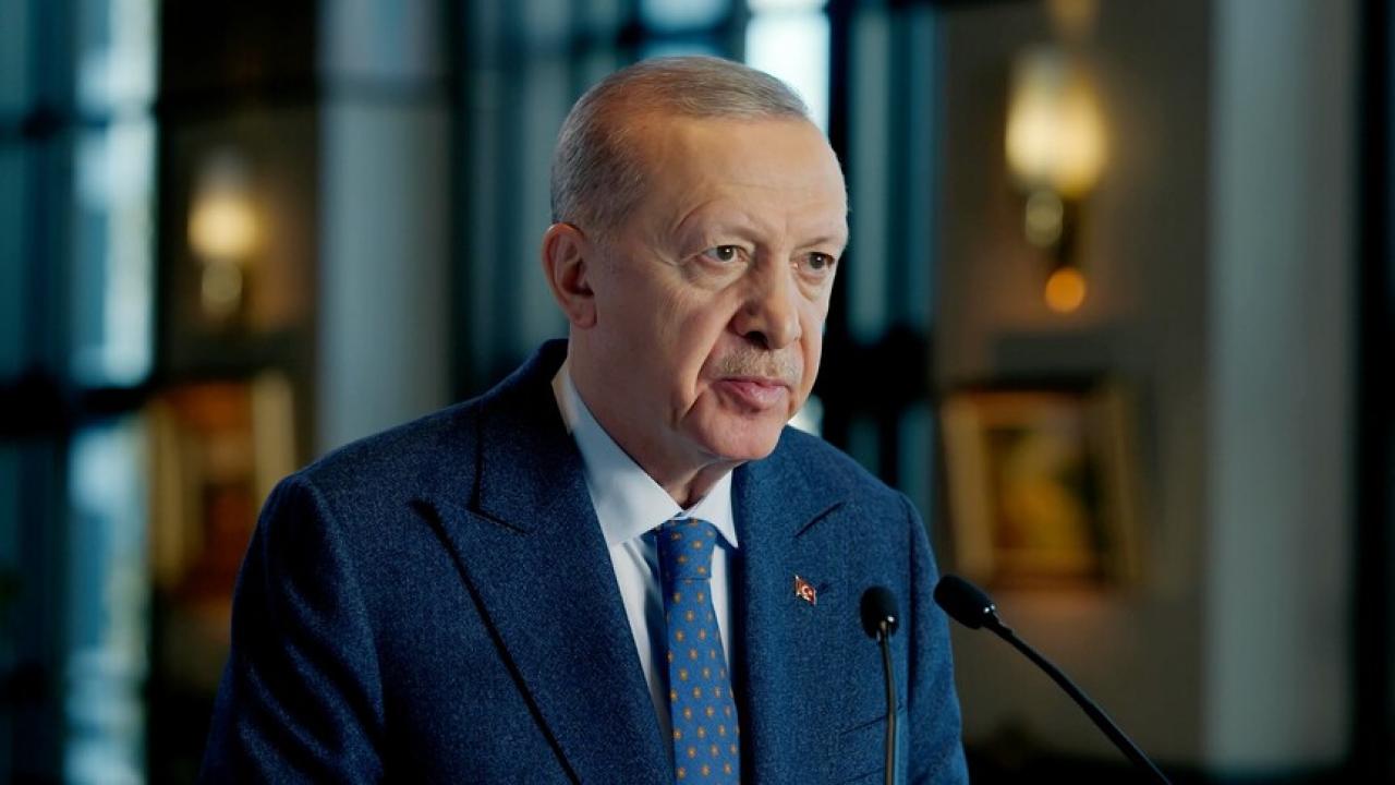Edebiyatın "Güzel Adamları"na Vefa: Erdoğan ve Çelik'ten Karakoç, Zarifoğlu ve Zengin İçin Anma Mesajı