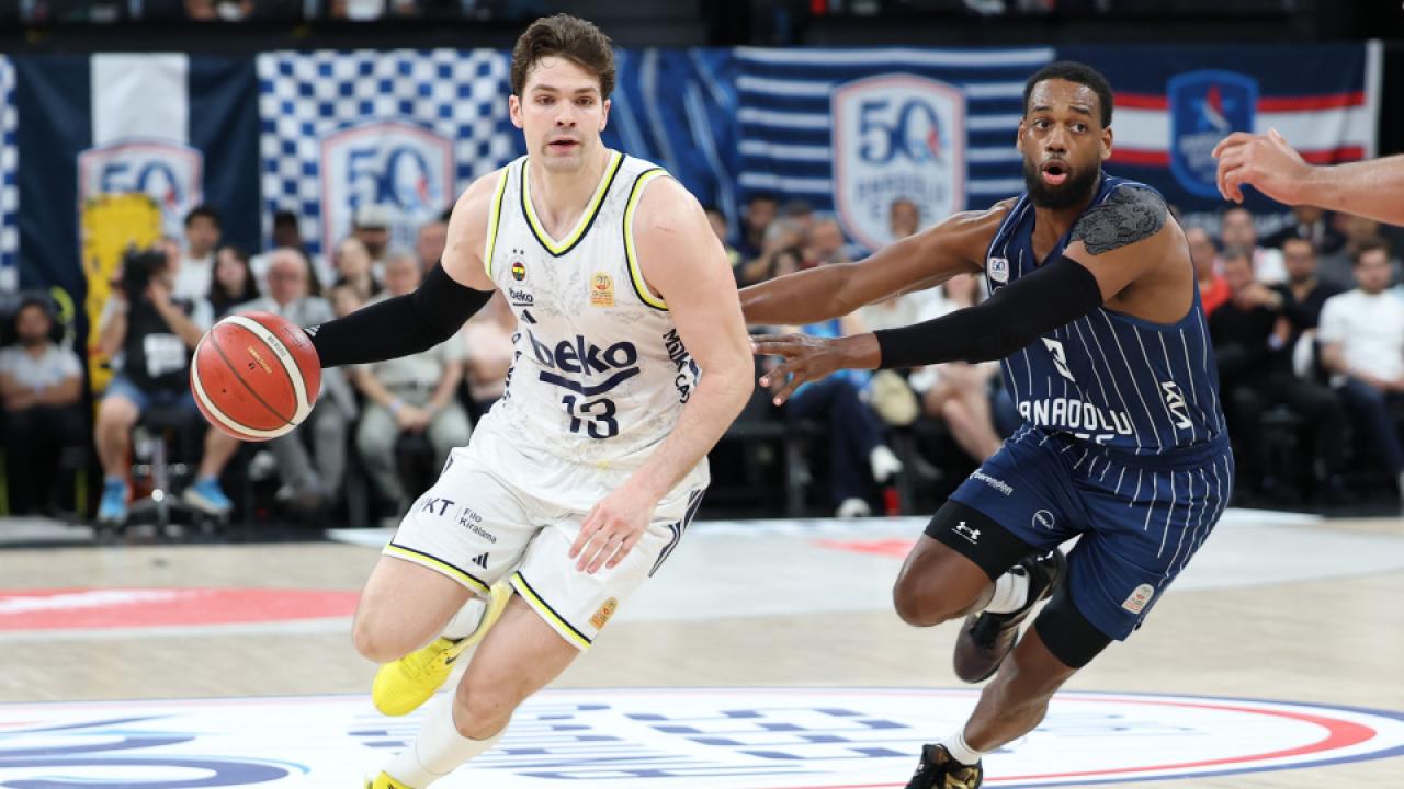 Fenerbahçe Beko Finale Yükseldi: Anadolu Efes’i Uzatmalarda Devirdi!