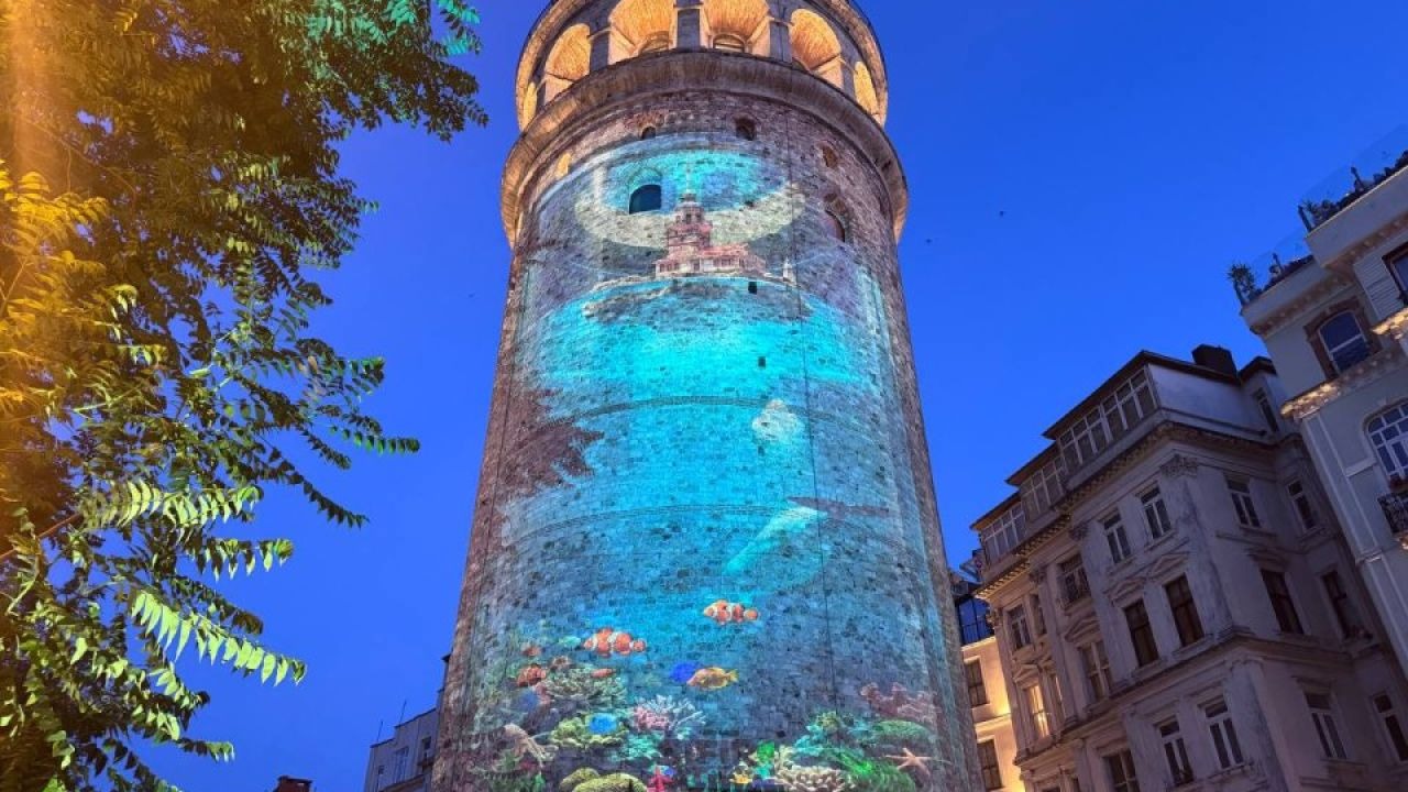 Galata Kulesi’nde Sıfır Atık Farkındalığı: Büyüleyici Mapping Gösterisi