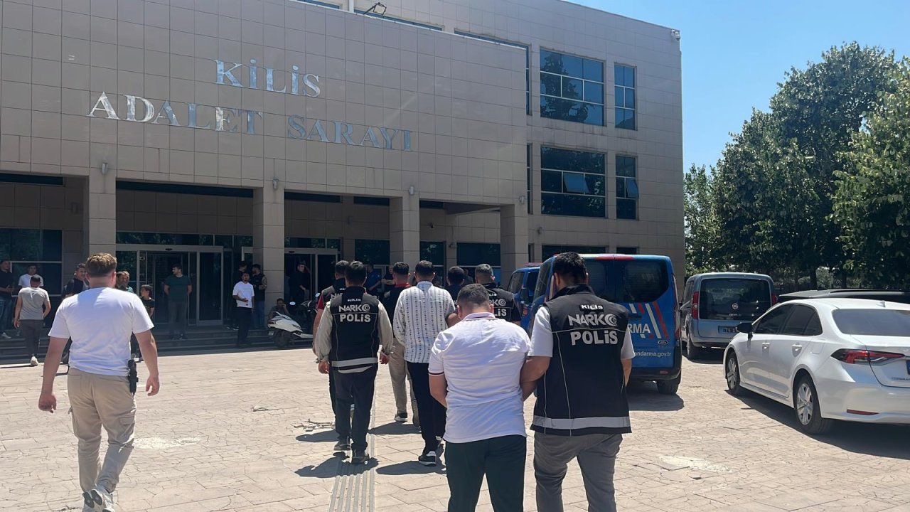 Kilis'te Büyük Uyuşturucu Operasyonu: 275 Binden Fazla Sentetik Hap Ele Geçirildi