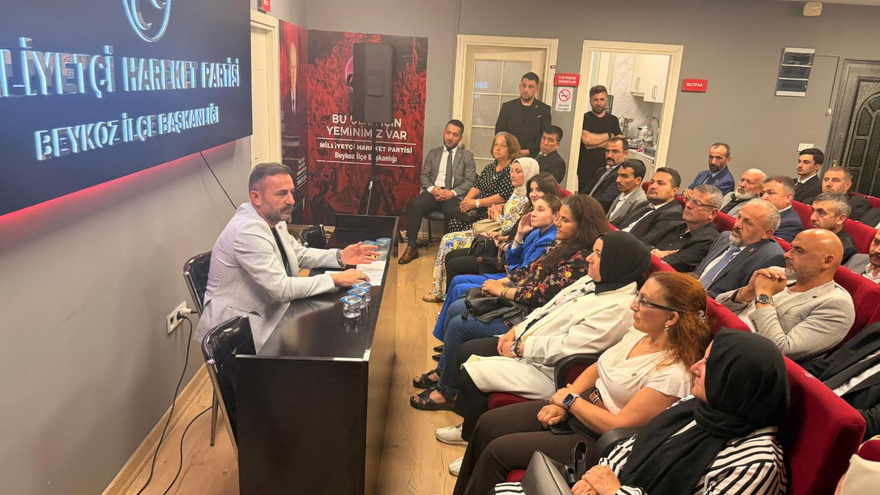 MHP Beykoz İlçe Teşkilatı İlk Divan Kurulu Toplantısında Bir Araya Geldi