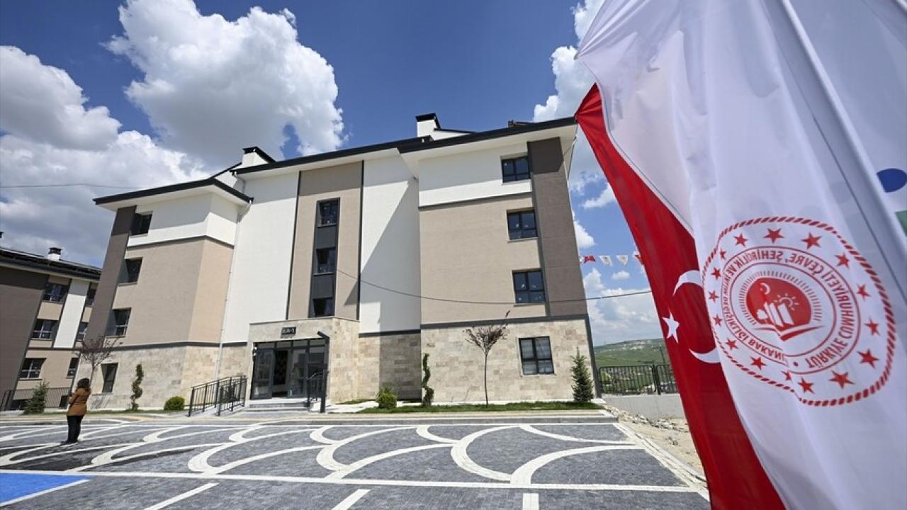 TOKİ'den 64 İlde Dev Konut Atılımı: Örnek Daireler Görüntülendi!
